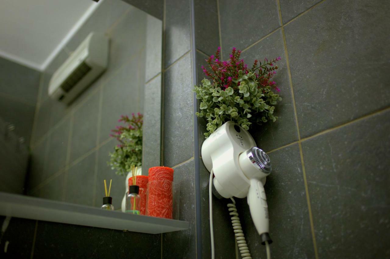 Studio Apartman - Park - Osijek Buitenkant foto